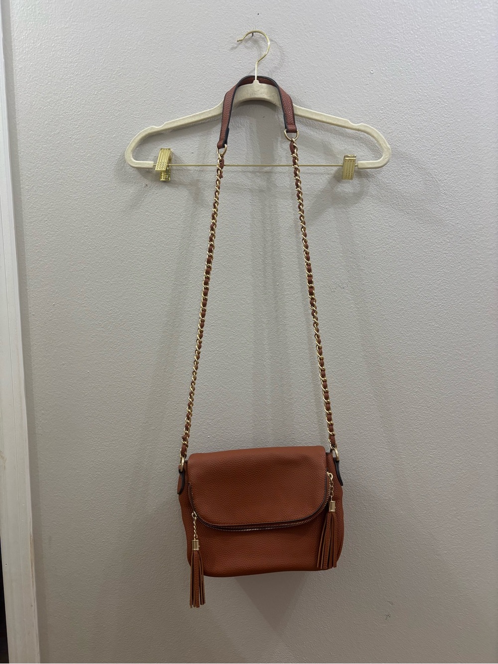 Women's Tan Crossbody Shoulder Bag with Tassel